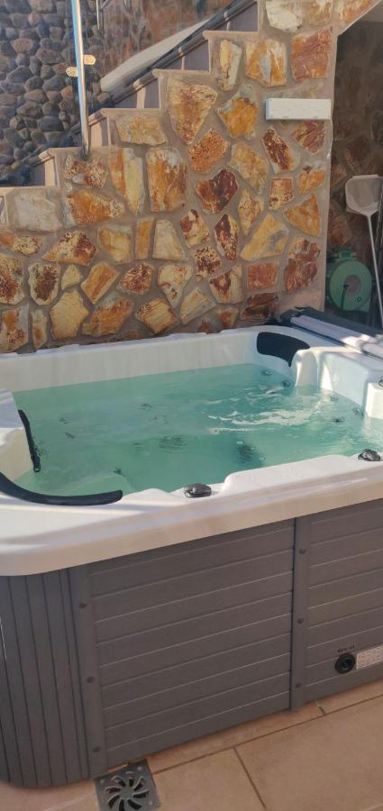 Casa Holmston, Duplex Villa With Hot Tub In Anfi Tauro Topaz Mogán エクステリア 写真