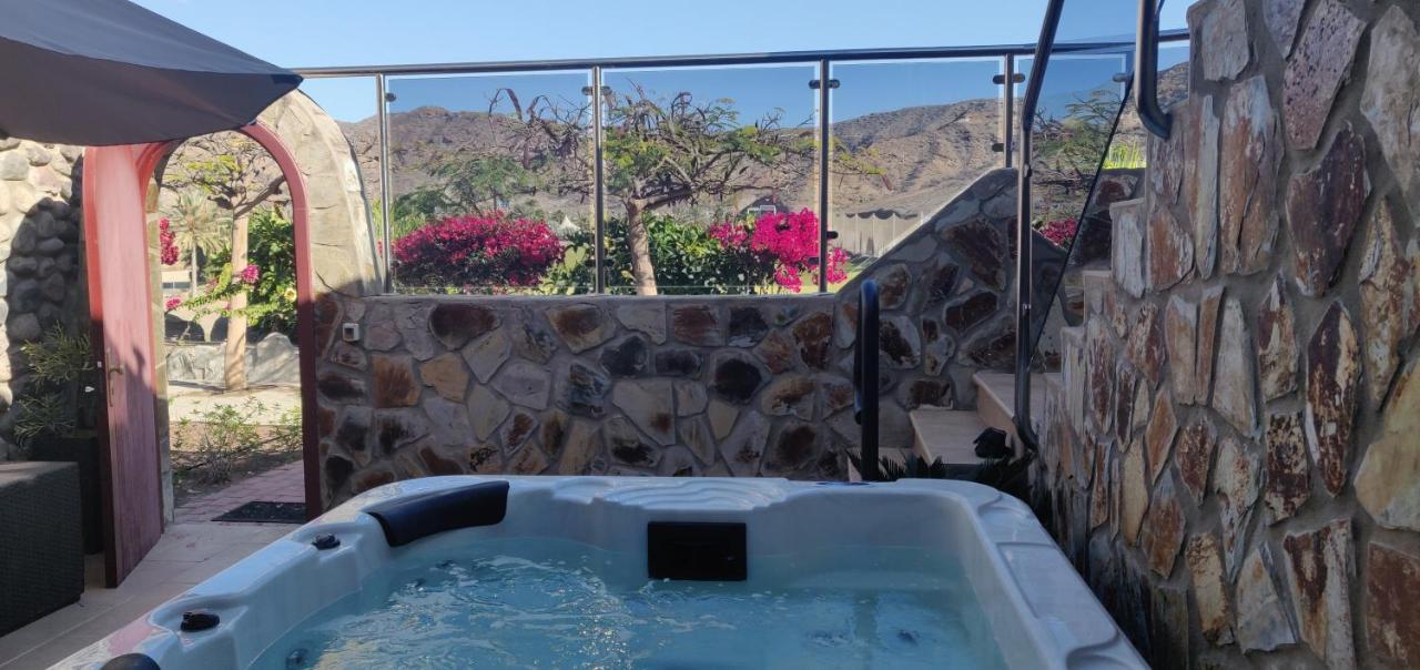 Casa Holmston, Duplex Villa With Hot Tub In Anfi Tauro Topaz Mogán エクステリア 写真